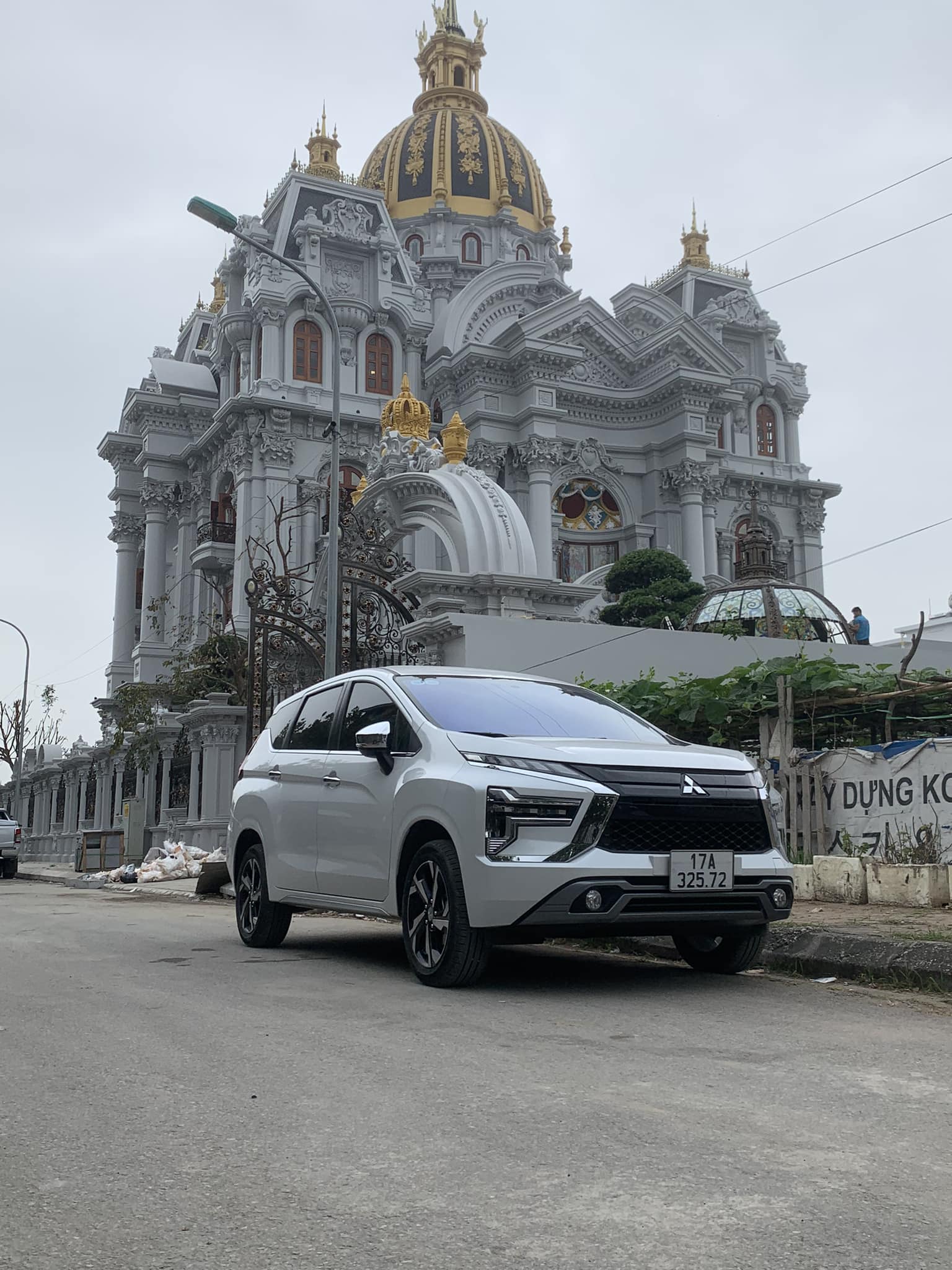 Xe 7 chỗ cao cấp